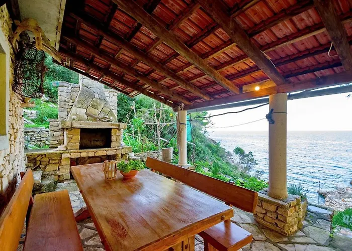 House Hidden Bay Nyaraló